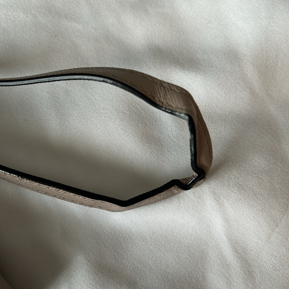Kate Spade wristlet - Picture 4 of 6